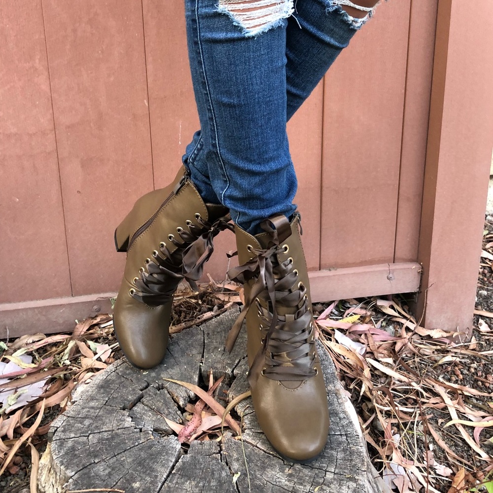 👢 Lace Up Ribbon 🎀 Olive Bootie 👢 - Picture 2 of 4